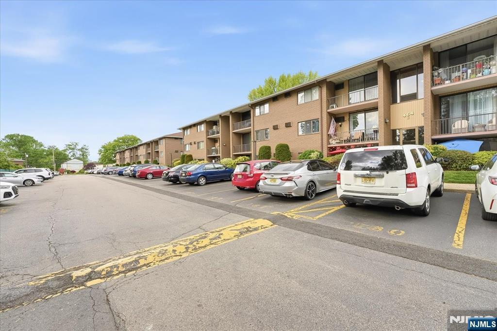 main property photo 25