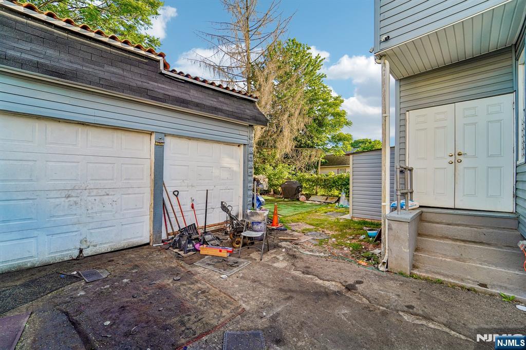 main property photo 43