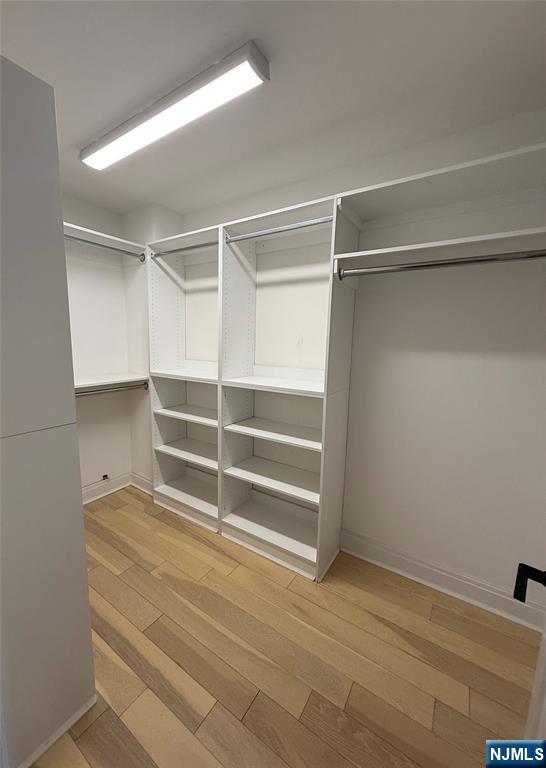 property viewer photo 11