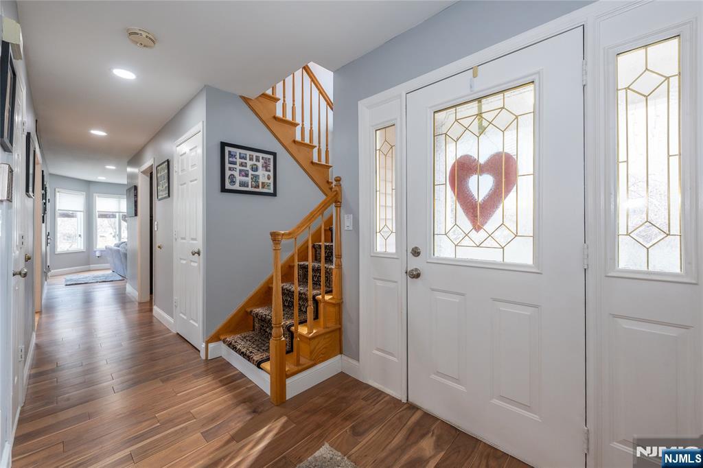 property viewer photo 2