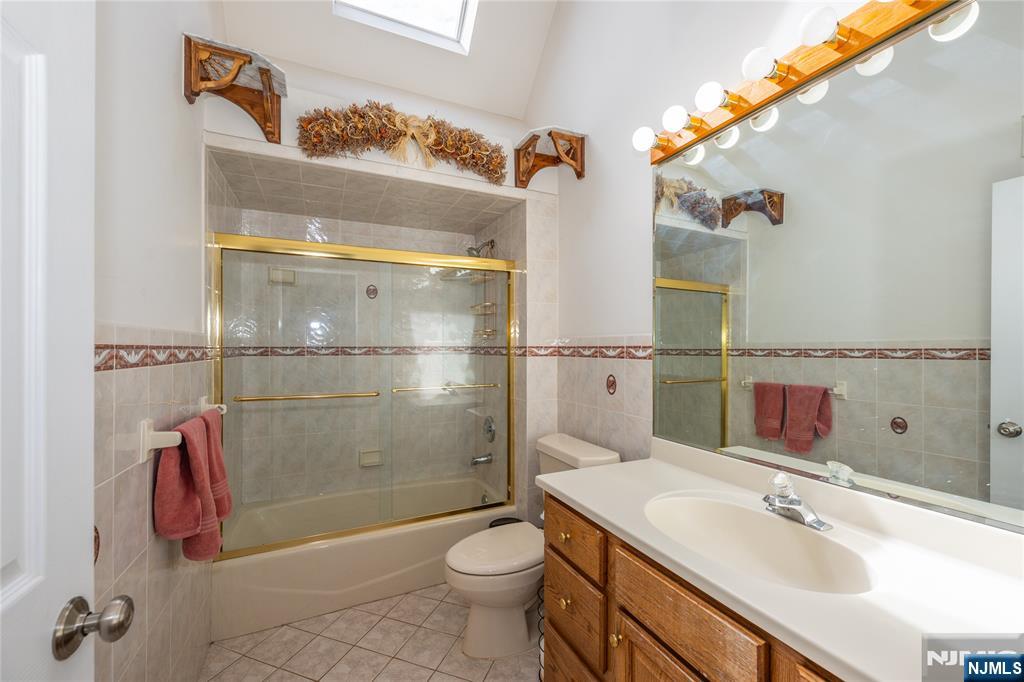 property viewer photo 26