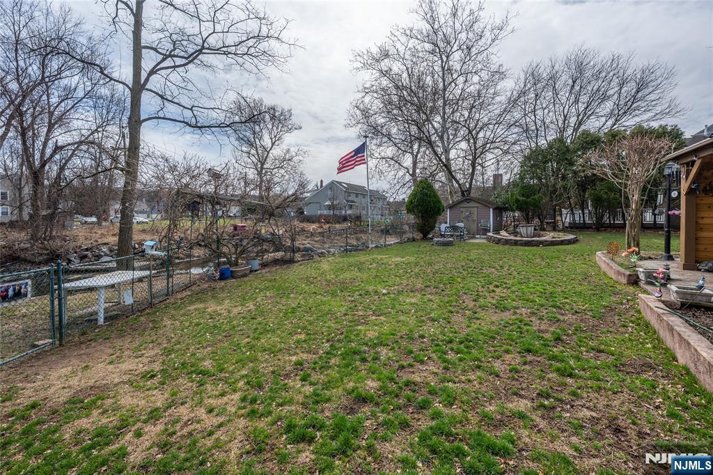 property viewer photo 40