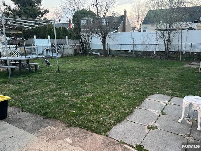 main property photo 13