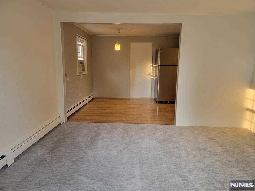property viewer photo 4