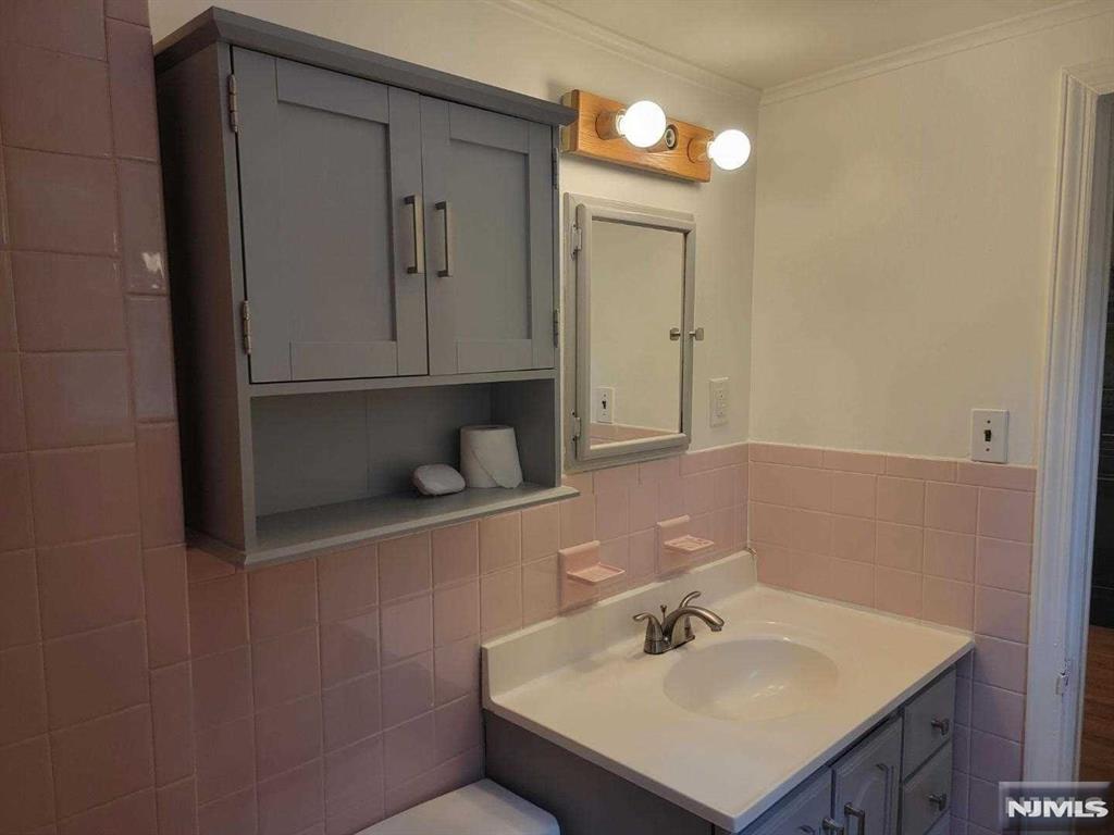 property viewer photo 8