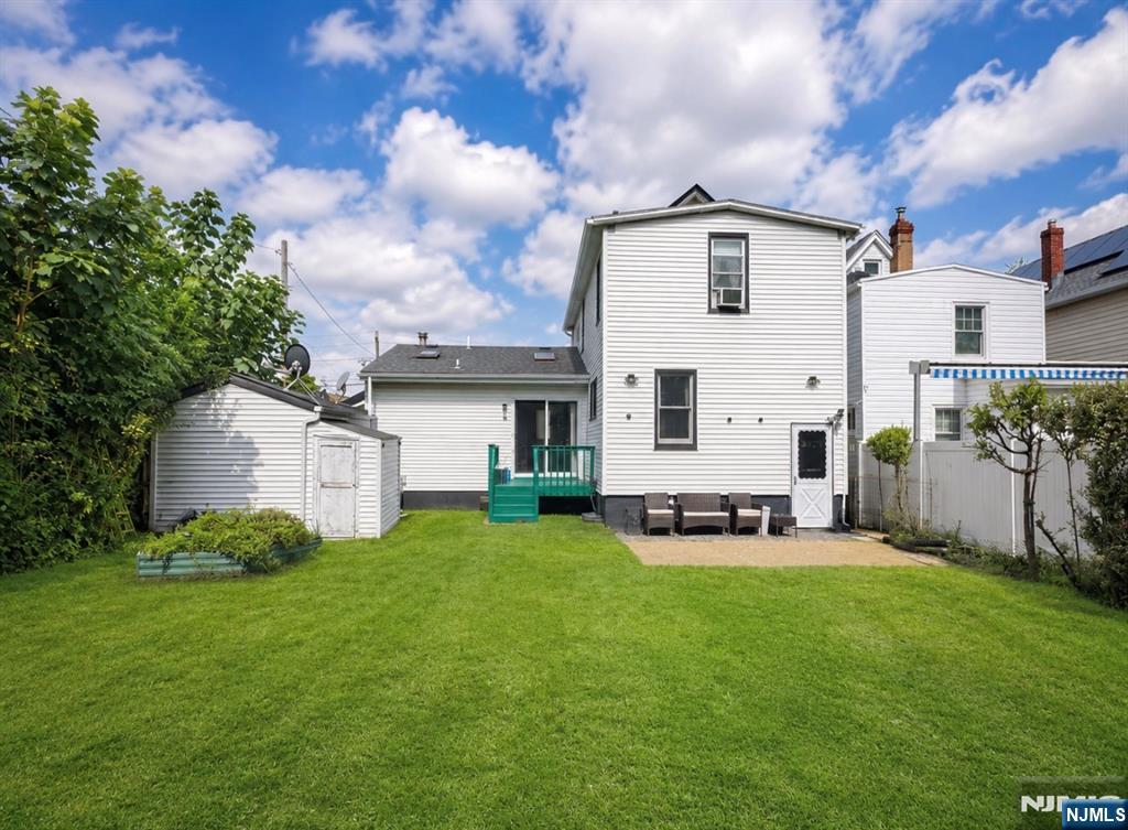 main property photo 14