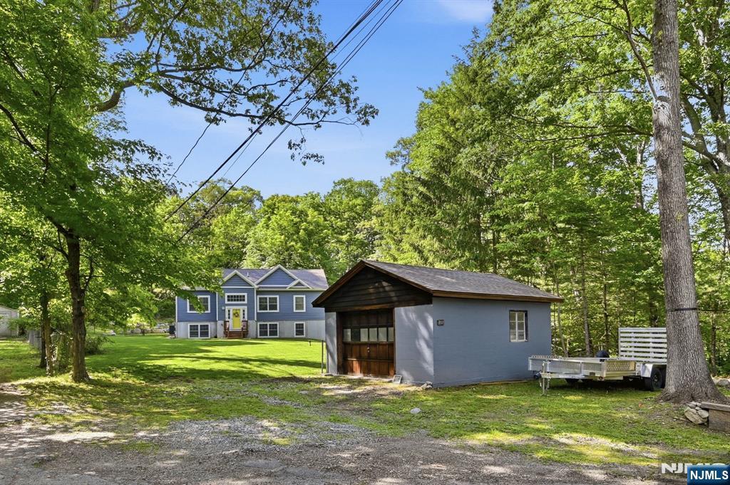 main property photo 46