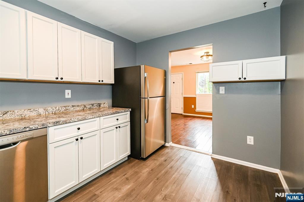 property viewer photo 10