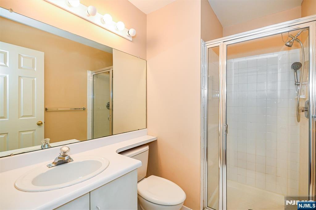 property viewer photo 19