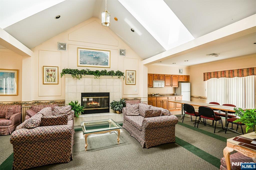 property viewer photo 22