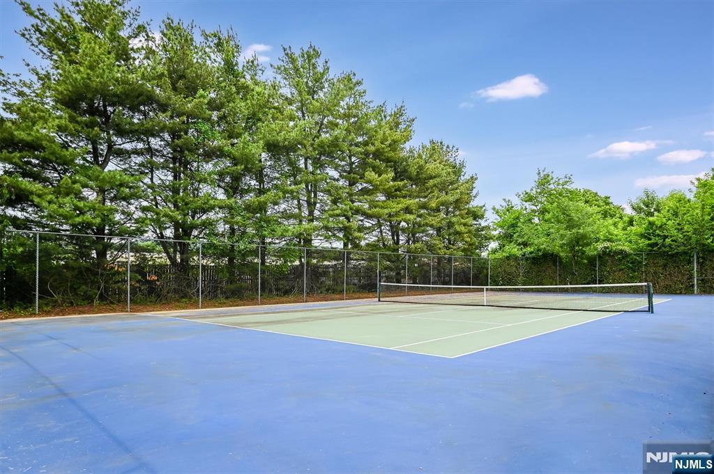 property viewer photo 25