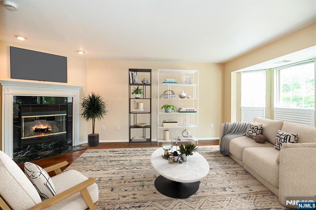 property viewer photo 5