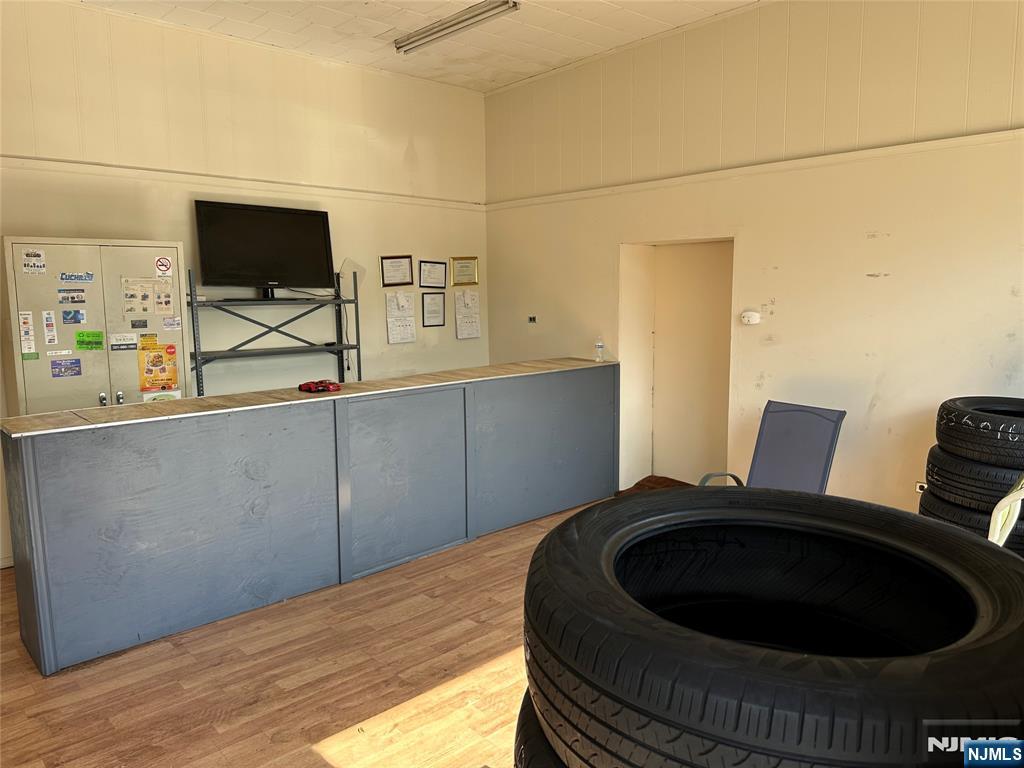 property viewer photo 6