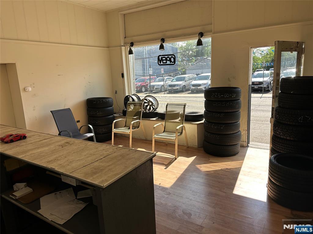 property viewer photo 7