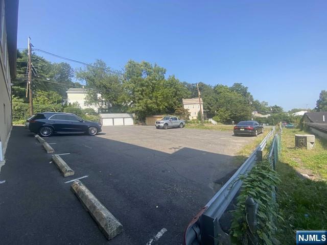 property viewer photo 8