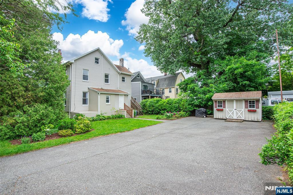 main property photo 29