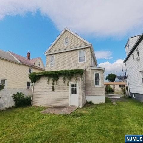 main property photo 6