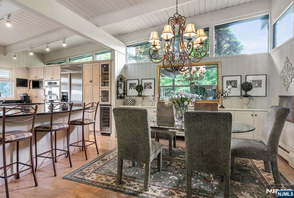 property viewer photo 13