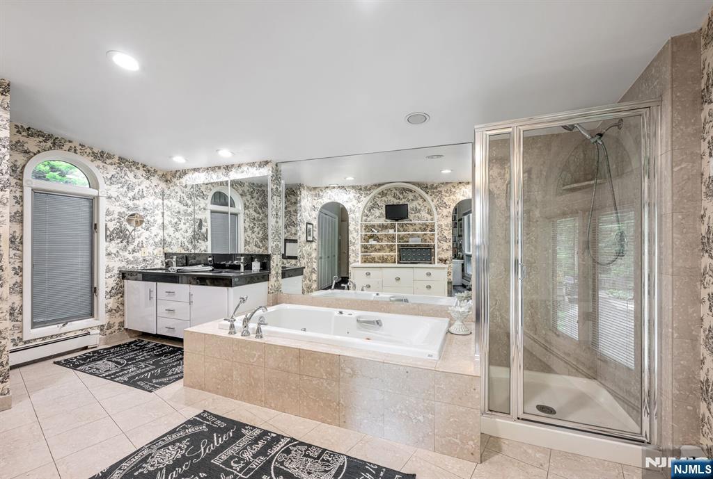 property viewer photo 22