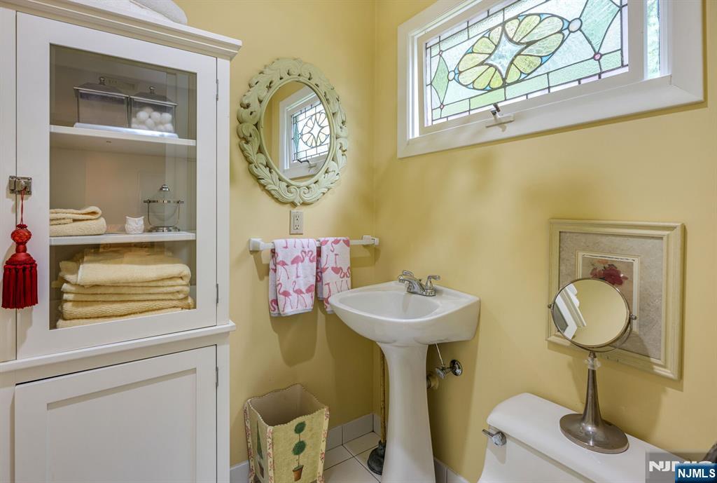 property viewer photo 24