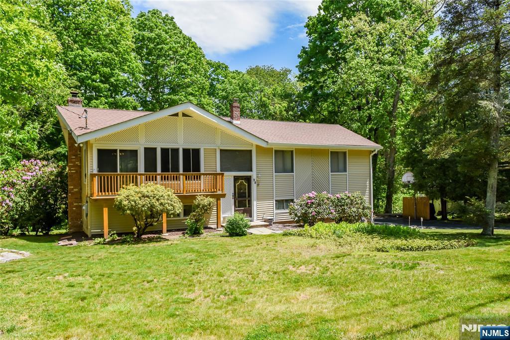 main property photo 40