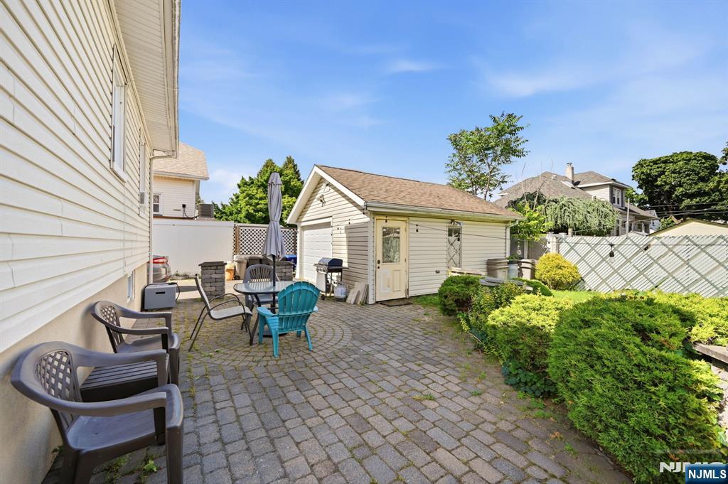 main property photo 43
