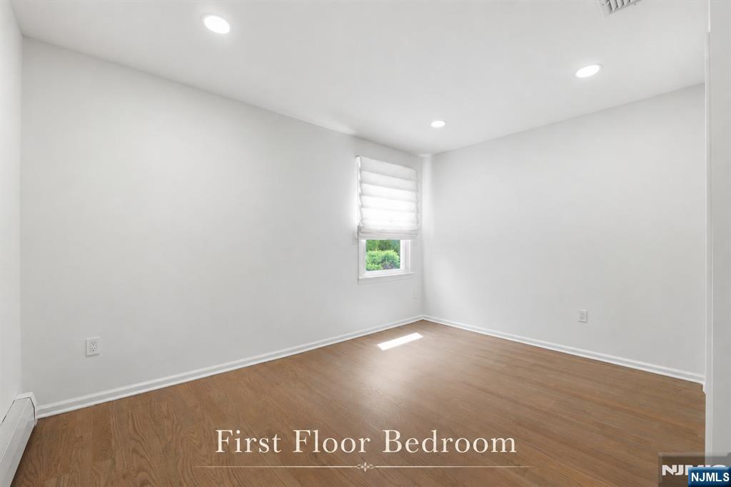 property viewer photo 14