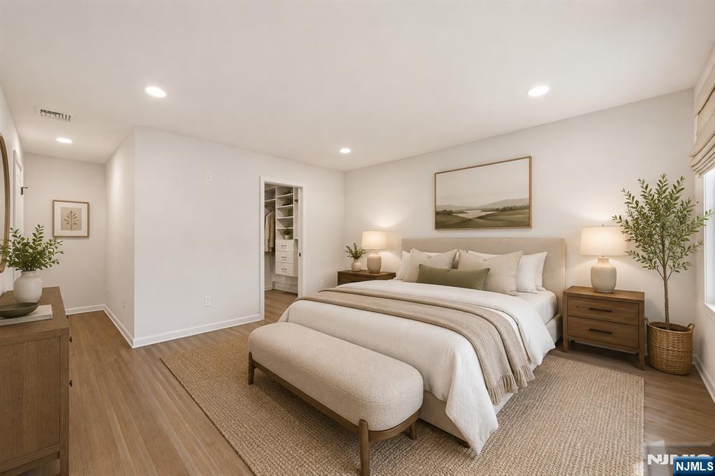 property viewer photo 18