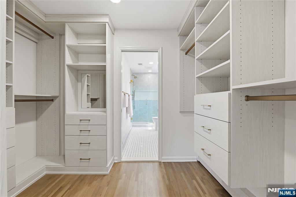 property viewer photo 21