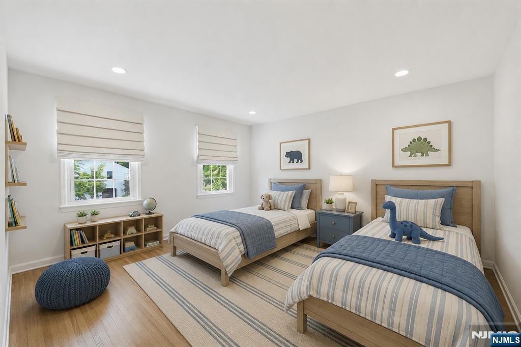 property viewer photo 25