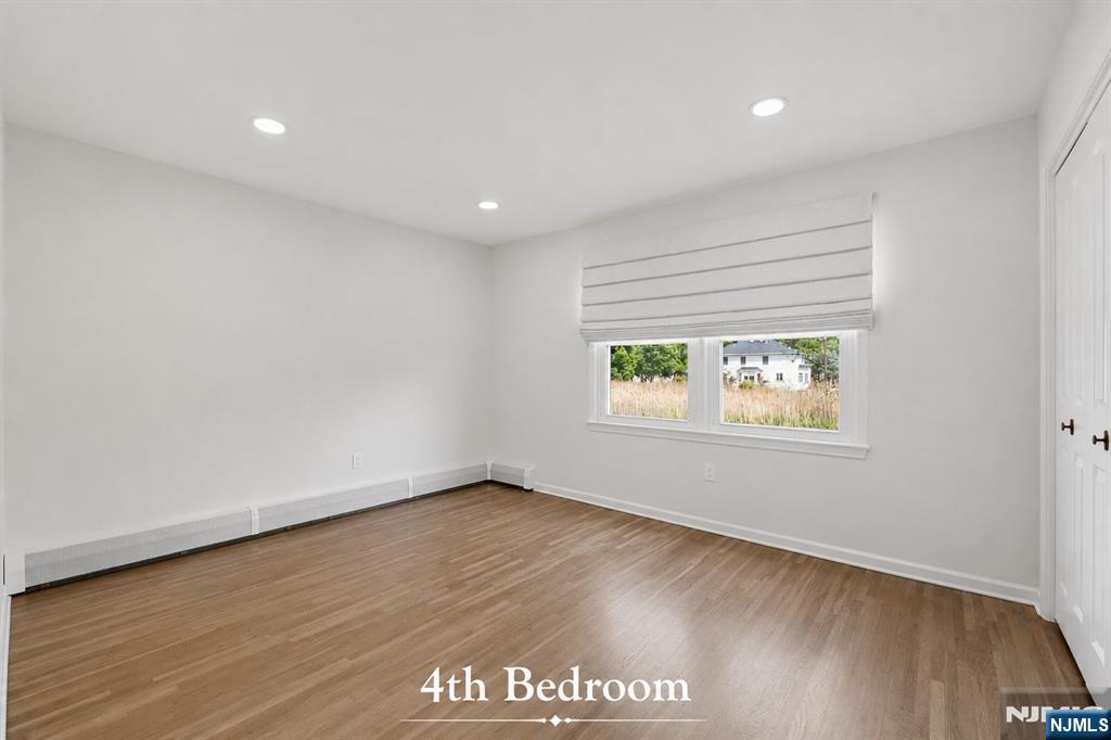property viewer photo 27