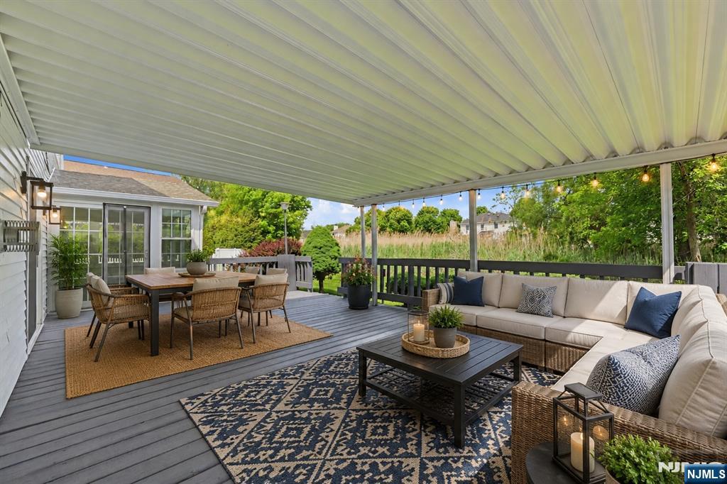 property viewer photo 37