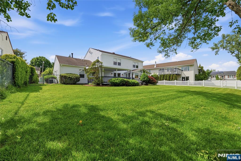 property viewer photo 39