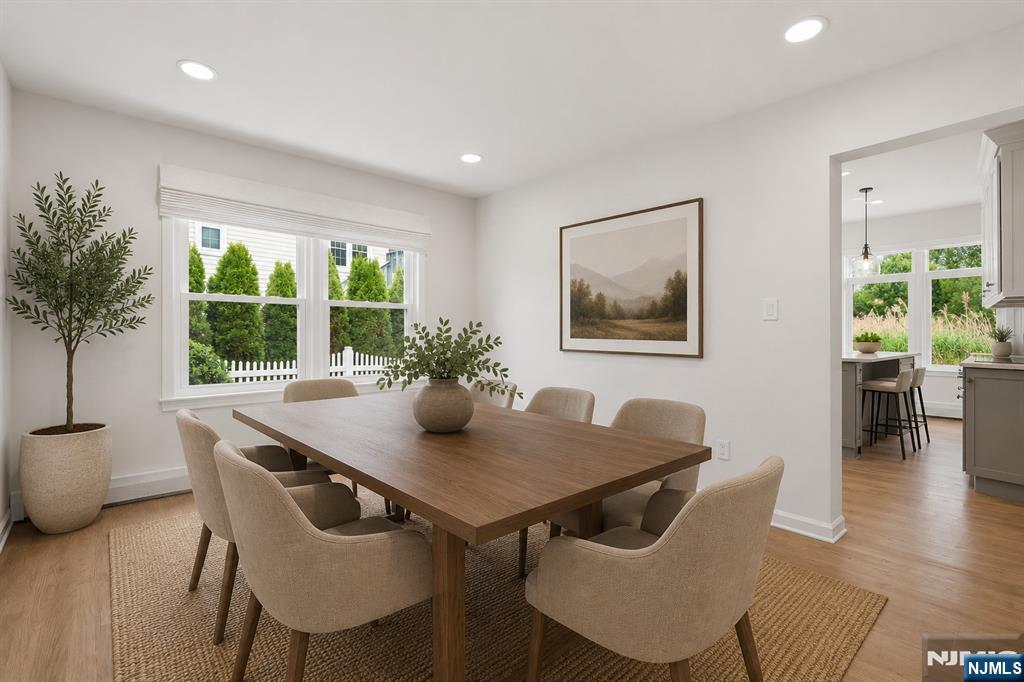 property viewer photo 4