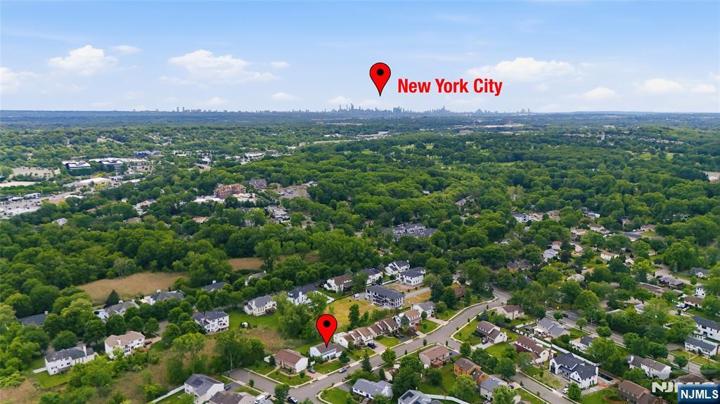 property viewer photo 42