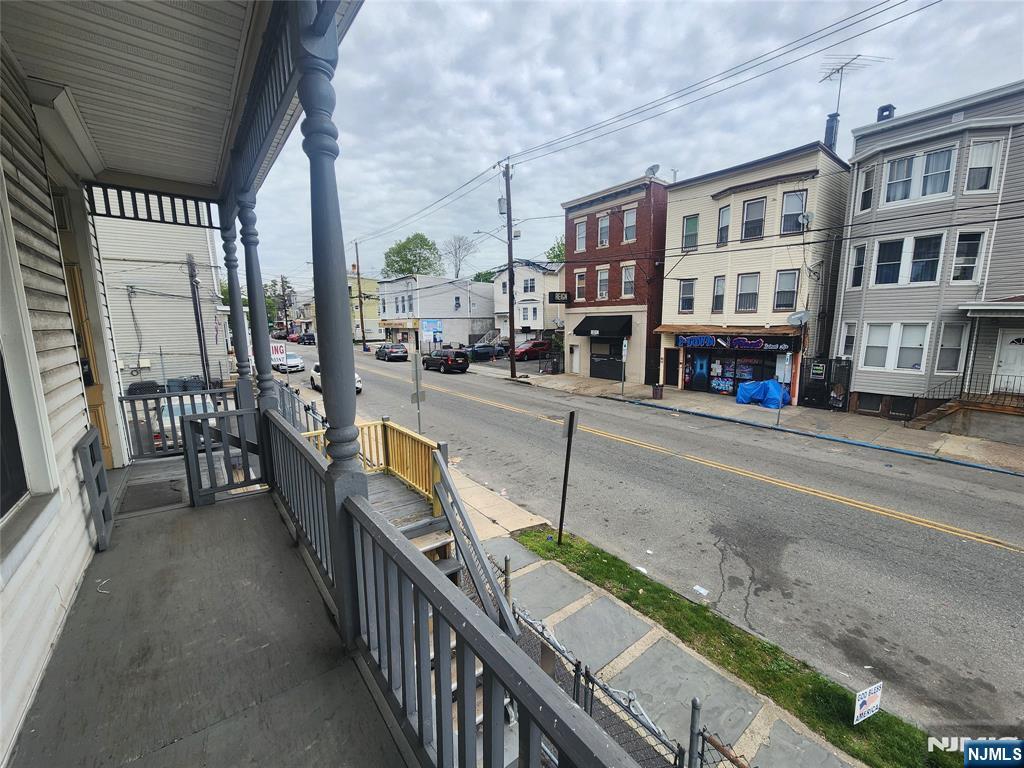 main property photo 18