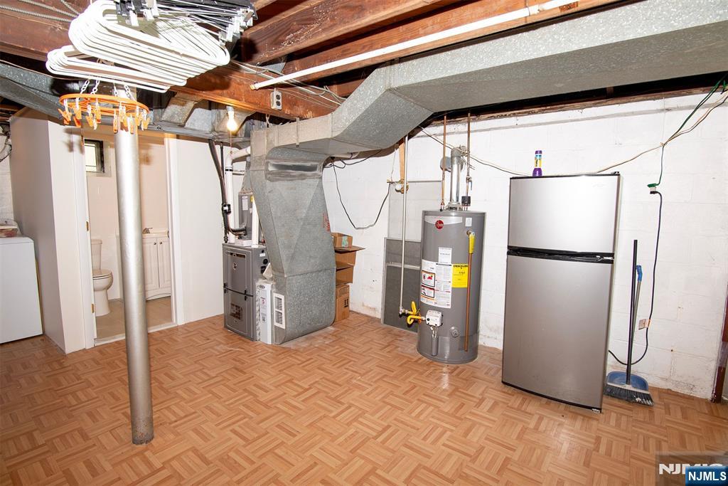 main property photo 17