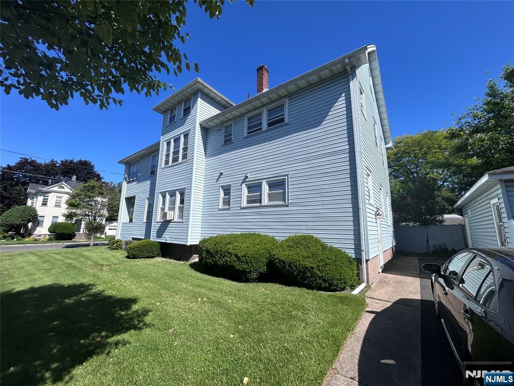 main property photo 3