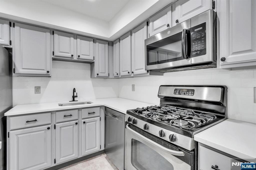 property viewer photo 5