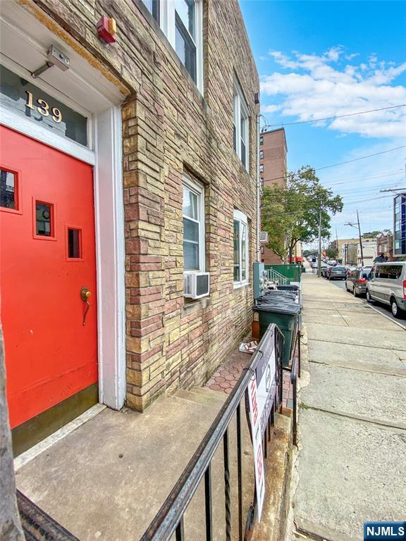 main property photo 8