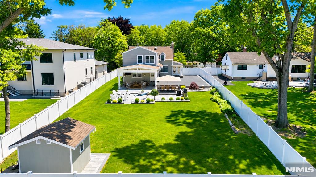 main property photo 47