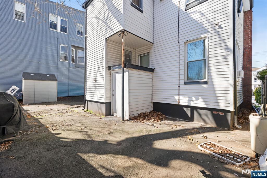 main property photo 21