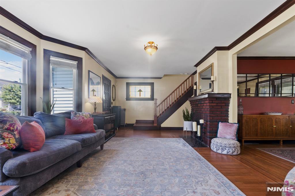 main property photo 9