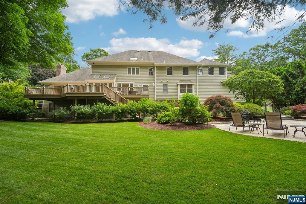 main property photo 45