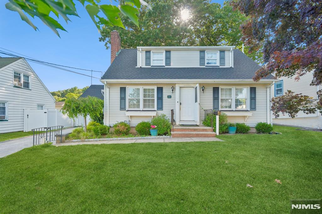 main property photo 2