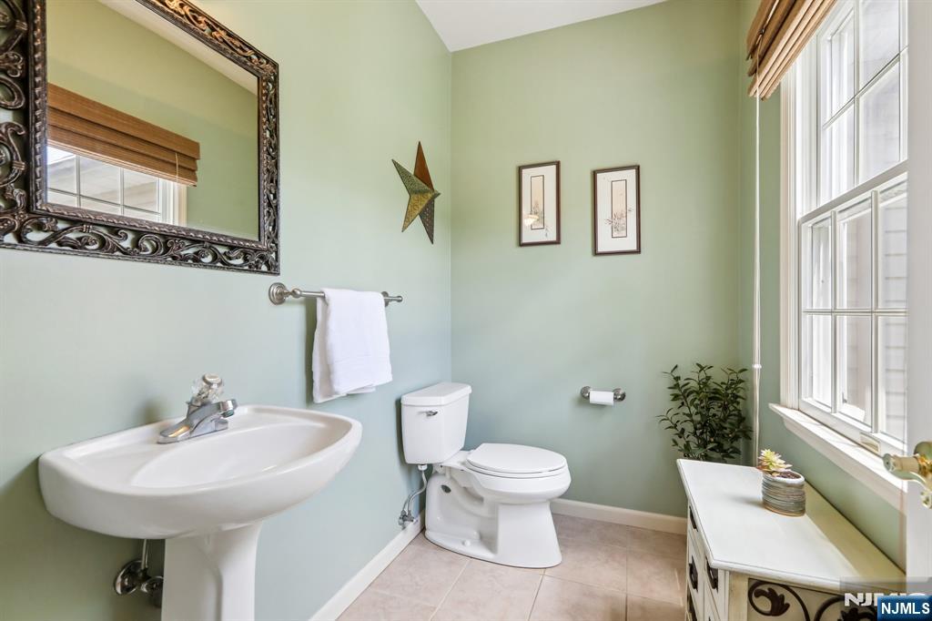 main property photo 12