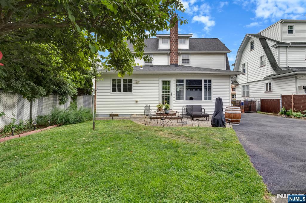 main property photo 43