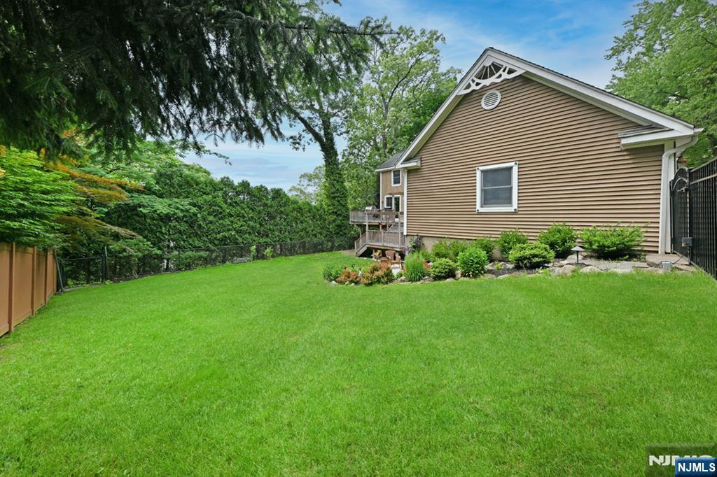 main property photo 43