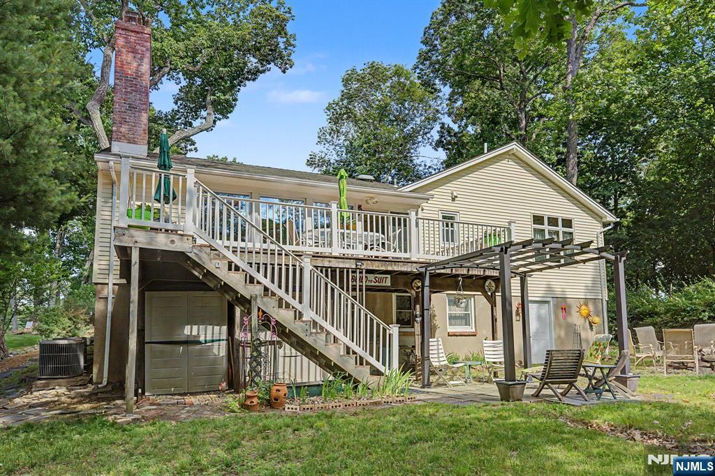 main property photo 33