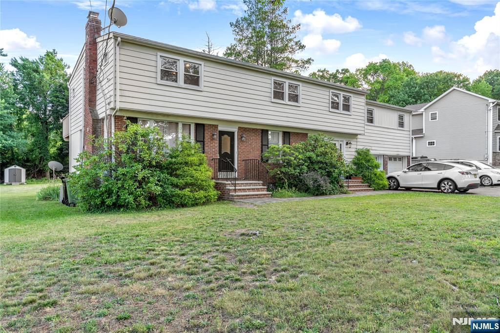main property photo 12